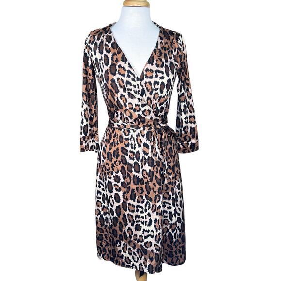 Diane von Furstenberg Women’s Silk Animal Print Midi Wrap Dress Size 8 EUC - Picture 1 of 12